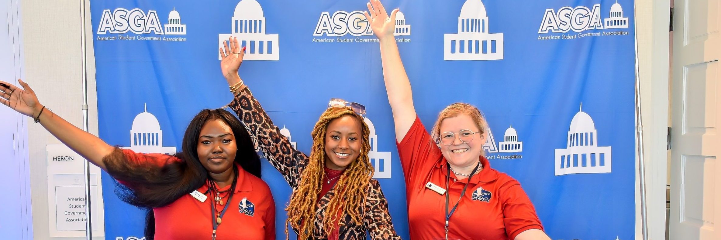 Student government attendees celebrating at an ASGA Spring Summit